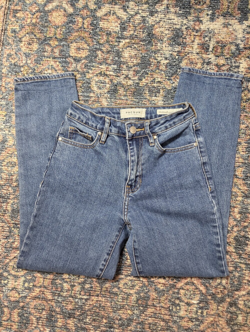 PacSun Mom Jeans | Size 22 | High Rise Medium Wash Straight Leg Denim